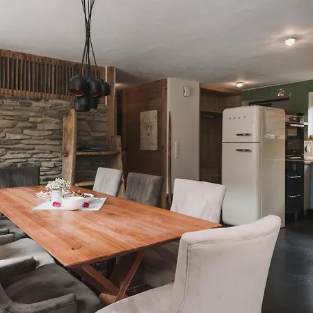 Alpendomizil Zugspitze レルモース