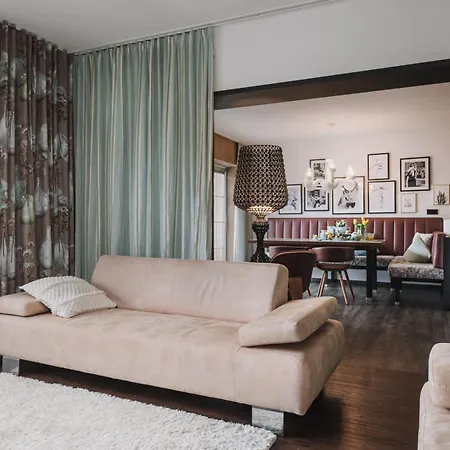 Alpendomizil Zugspitze Apartment Lermoos